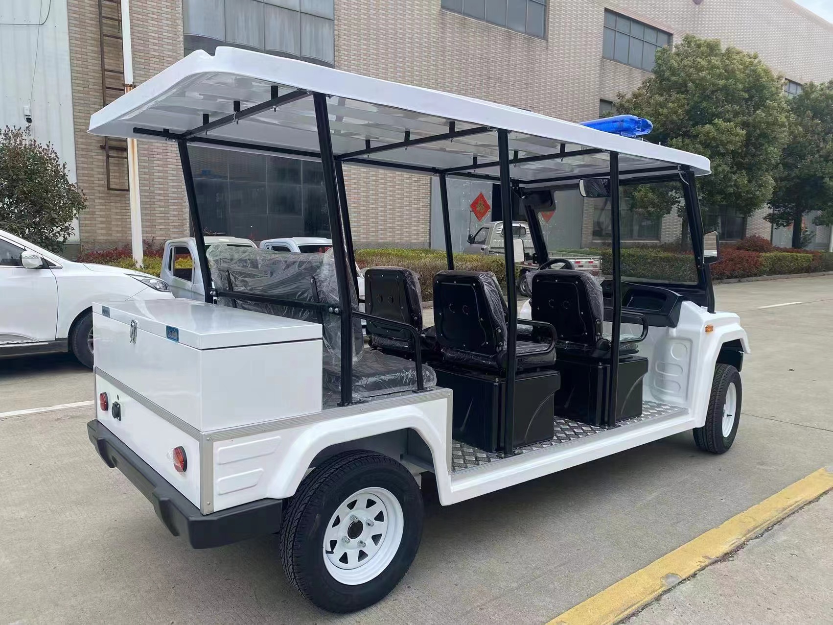 8座麻豆一二三产区巡逻车