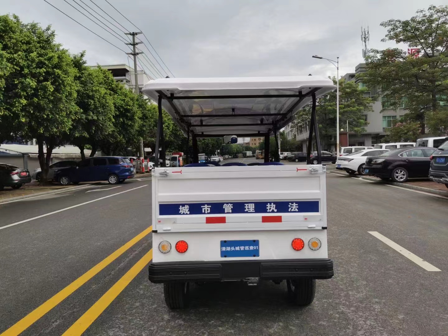 5座麻豆一二三产区巡逻车带后斗
